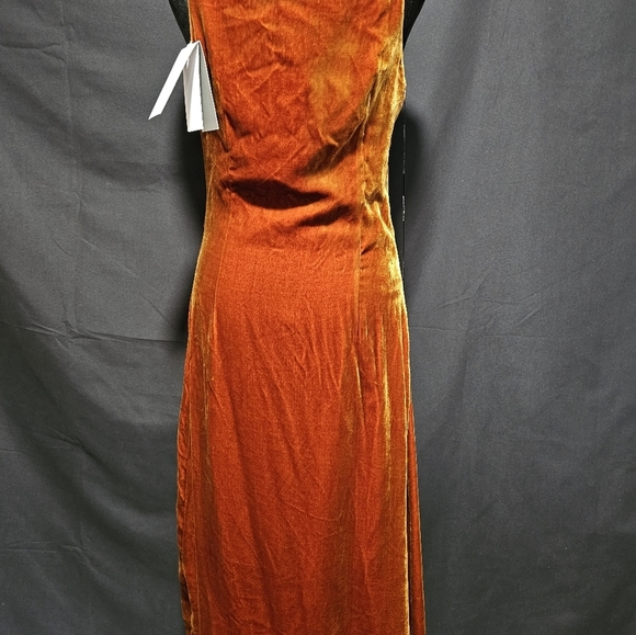 NWT! JNSQ Seville Dress in Amber Red Orange Velvet Size 4 & 10 Available. - Picture 6 of 12